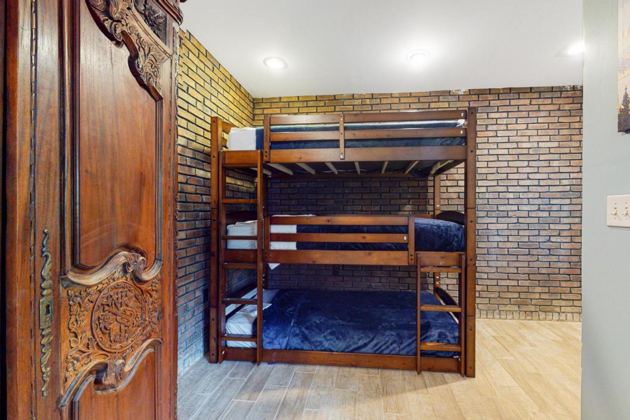 Smoky Mountain Castle Caretaker'S Apartment Sevierville Exterior foto